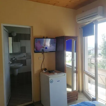 بيت ضيافة за гости бранко и приятели