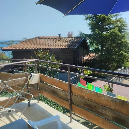 Guest house за гости бранко и приятели Rezovo